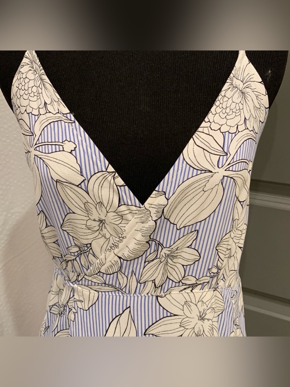 Anthropologie Light Blue and White Floral V-Neck Maxi Dress - Picture 2 of 7